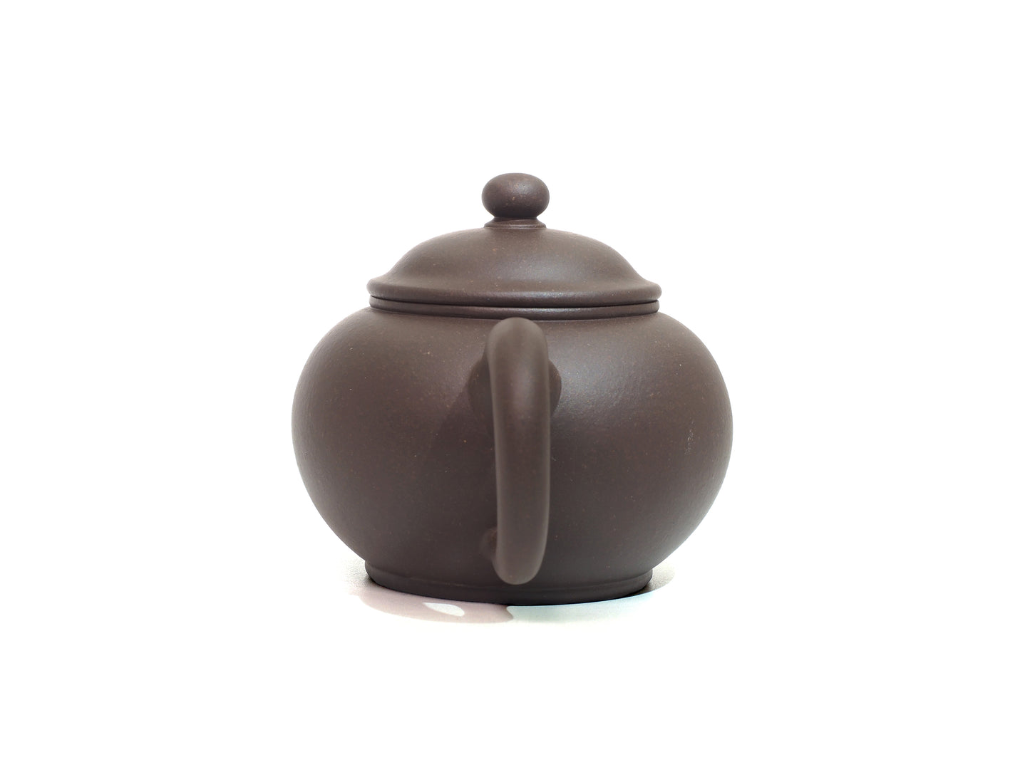 Rear view of Shui Ping Yixing Teapot 220ml – rounded shape and ergonomic handle
