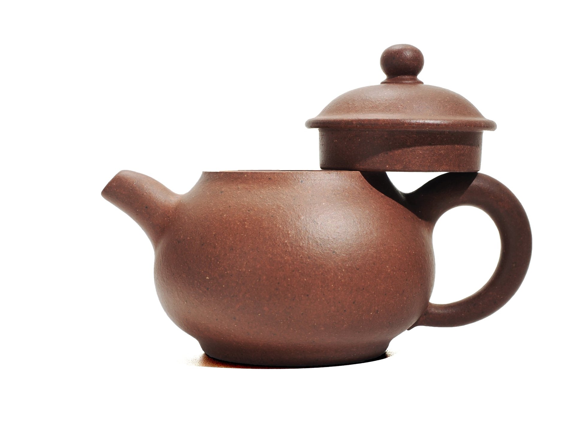 Cha Zhi Ji 逸公壶 Yixing teapot, 45ml, diamond grade clay with lid lifted