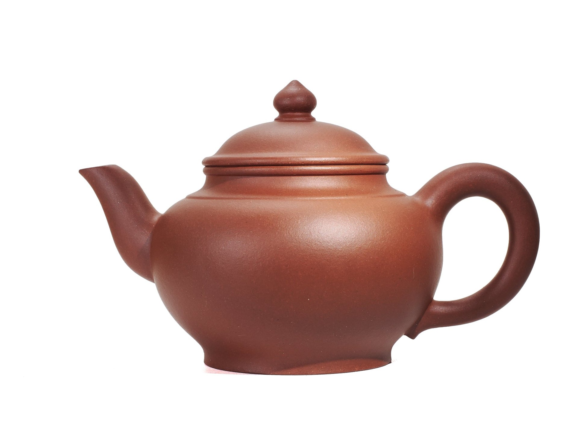 Left side profile of the Hong Pi Long Xiao Ying Hu teapot featuring a pot‑bellied body, flared foot ring and long spout.
