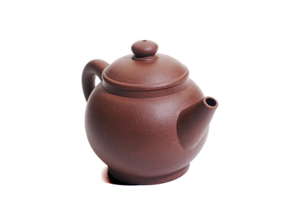 Another angled view of the Ju Lun Zhu teapot highlighting the spout, lid and handle with 120 ml capacity.