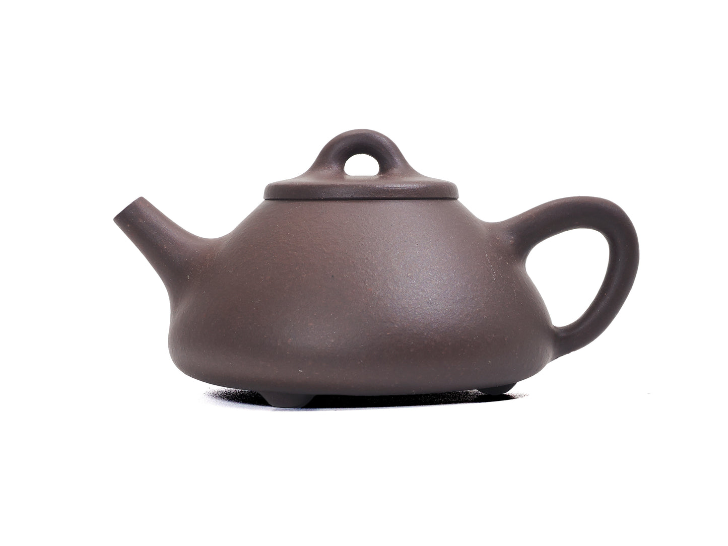 Front view of Shi Piao Yixing teapot 100ml