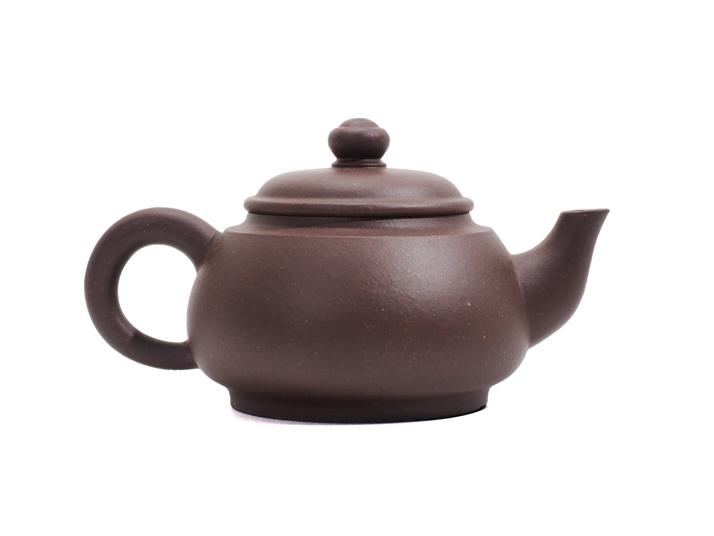 Handle side of Wu Yun Yixing teapot with traditional curve