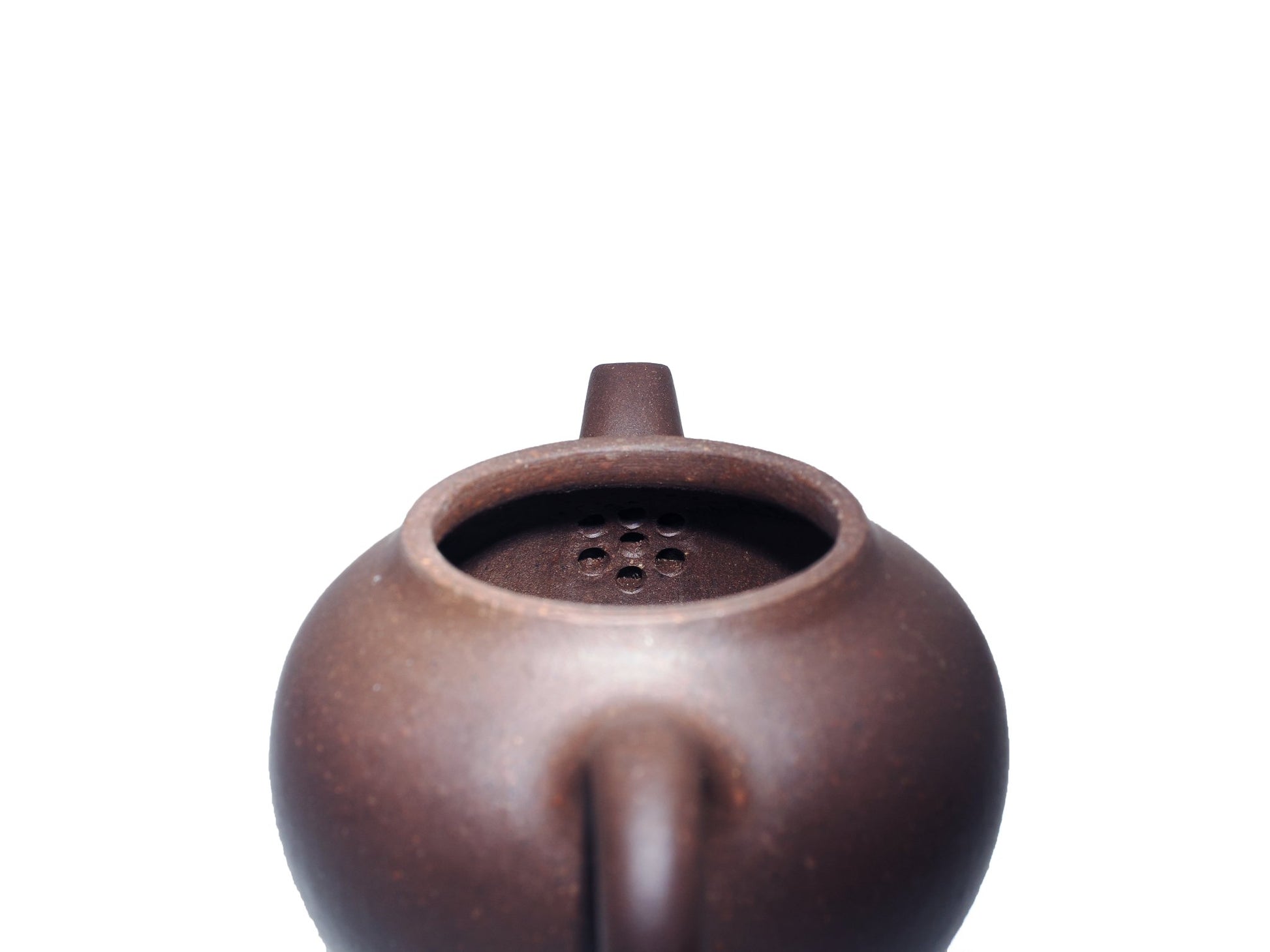 Interior filter holes of Yi Gong Qiu Shui Yixing teapot, 50ml bronze-grade